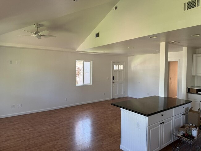 Building Photo - 2020 Continental Ave