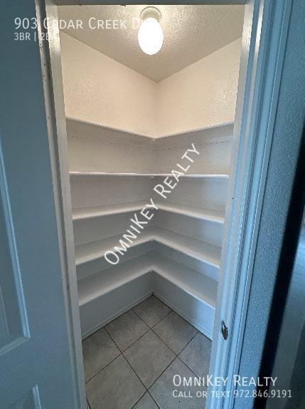 Building Photo - 903 Cedar Creek Dr