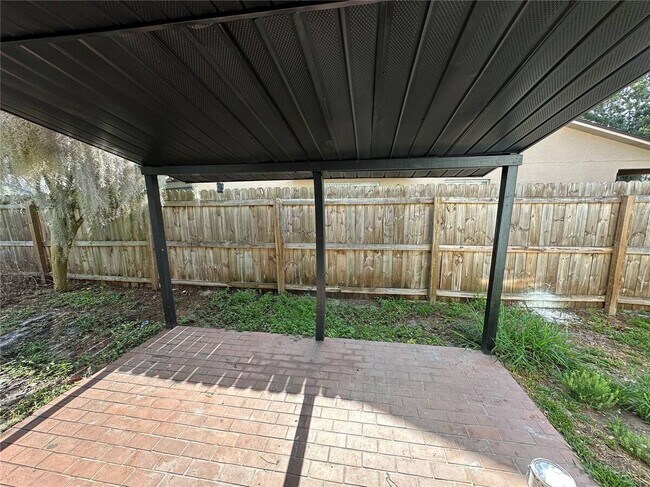 Building Photo - 1000 Dolphin Dr