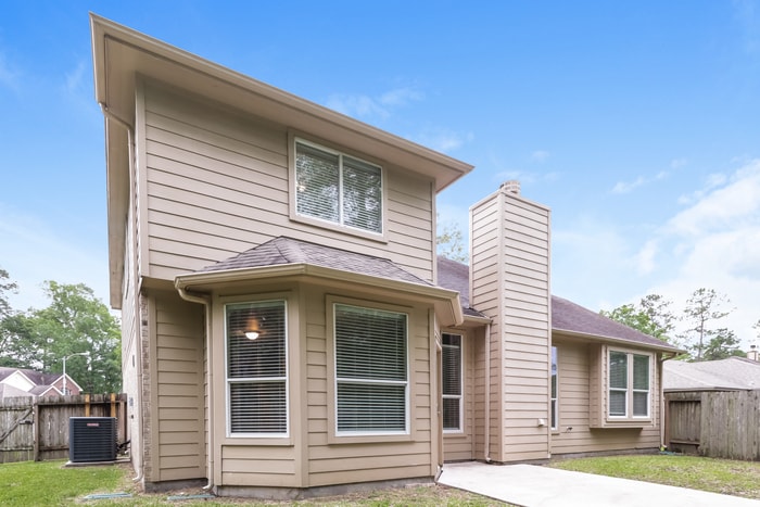 Building Photo - 16615 N Quadrant Ct