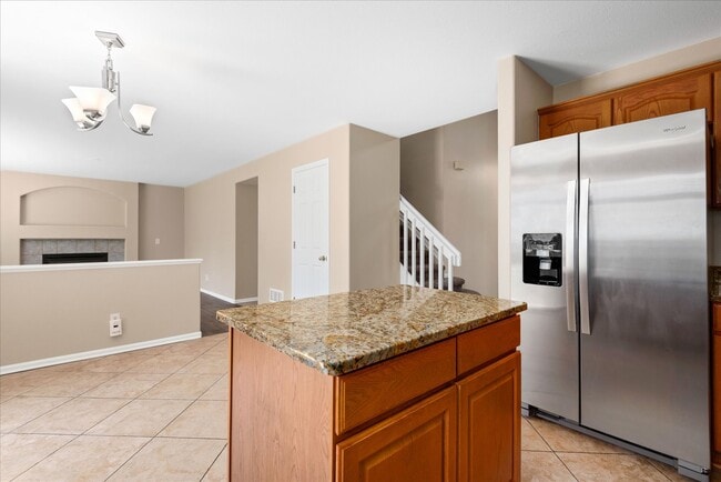 Building Photo - 9320 Cove Creek Dr