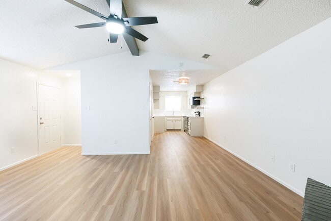 Building Photo - MOVE IN SPECIAL - HALF OFF 1ST MONTH RENT. Newly Remodeled Modern 2 bedroom with a garage