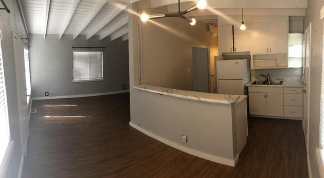 Building Photo - 1244 S Yale Ave