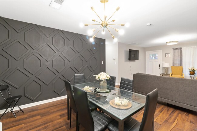 Building Photo - Affordable Co-Living in Atlanta's Upper Westside: 6-Bedroom Home