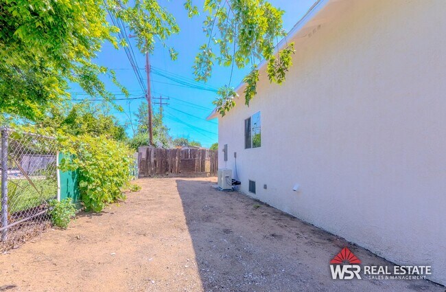 Building Photo - 25168 E 17th St