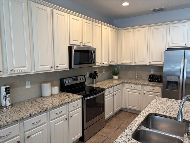 Building Photo - 4445 Shiva Loop