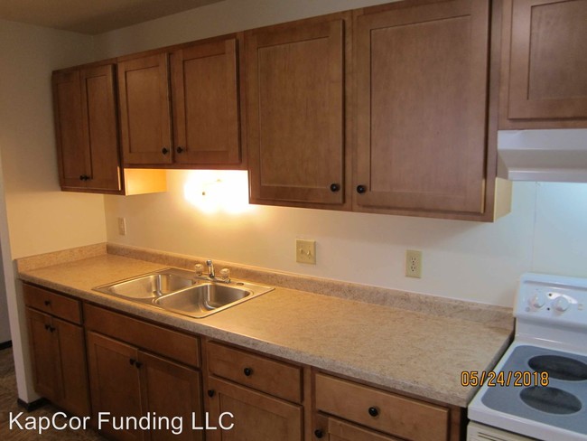 Building Photo - 1212 N 27th St