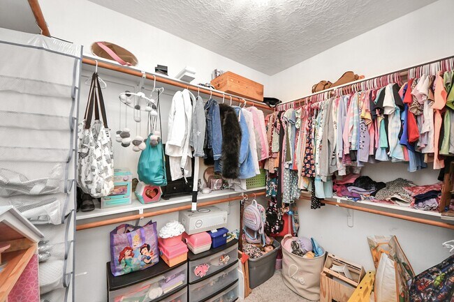 Building Photo - 2416 Bevis St