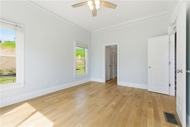 Building Photo - 850 Ormewood Ave SE