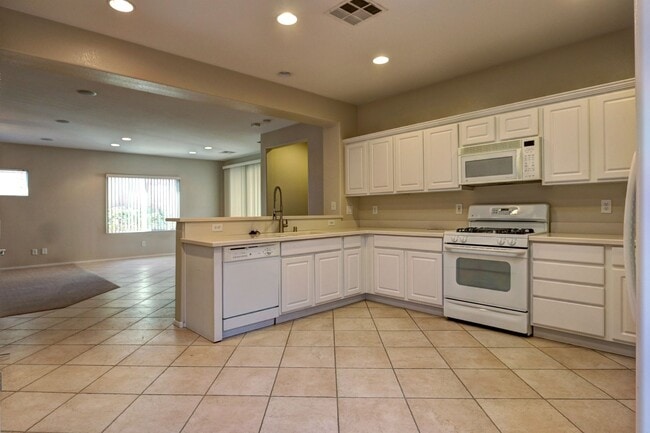 Building Photo - 11512 W Sleepy Heaven Pl