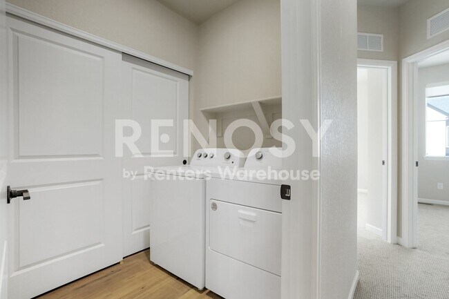 Building Photo - 421 Millwall Cir