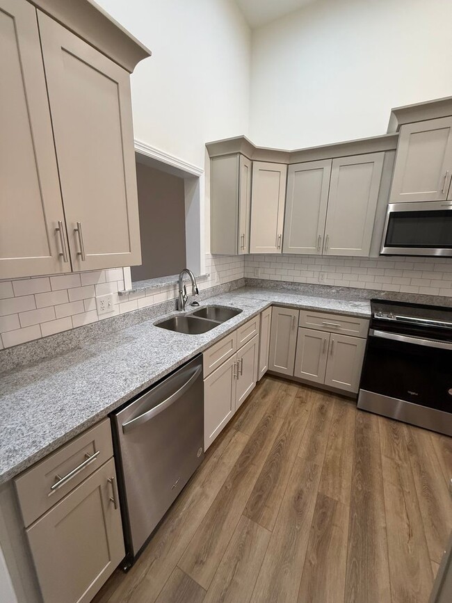 Building Photo - Ooltewah Rental 3 Bedrooms + Full Finished Basement