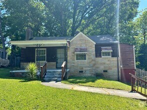 Building Photo - Charming Two Bedroom House in Enderly Park!