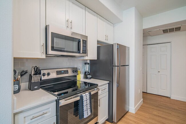 Building Photo - 7455 N 95th Ave