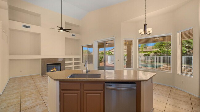 Building Photo - 7798 E Buteo Dr