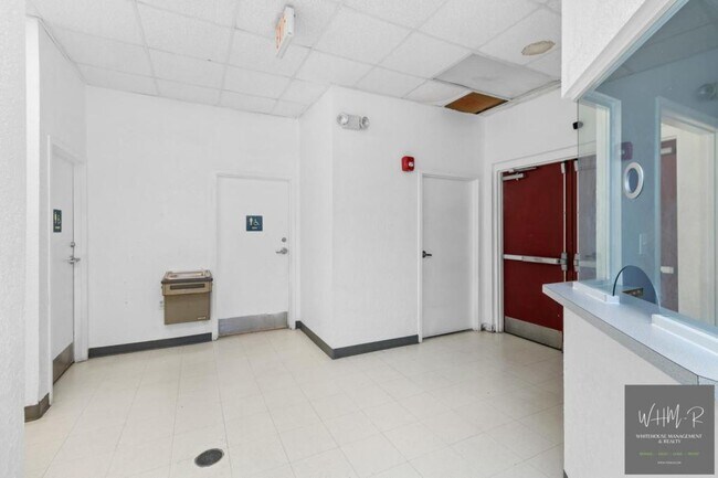 Building Photo - 926 Quincy St