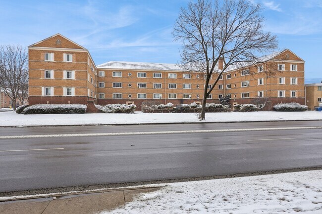 Primary Photo - 1110 N Harlem Ave