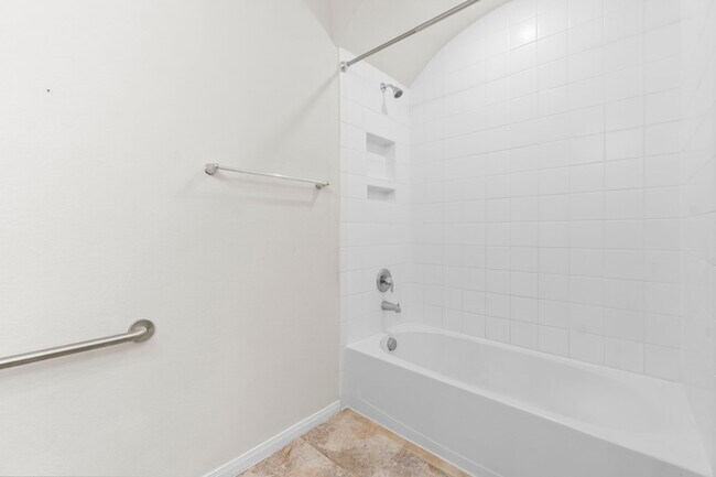 Building Photo - 1535 Heartwood Dr