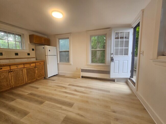 Building Photo - 436 Waverley Oaks Rd
