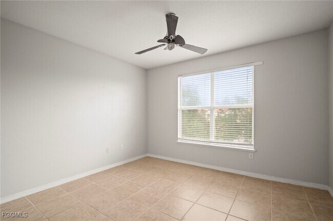 Building Photo - 11550 Villa Grand
