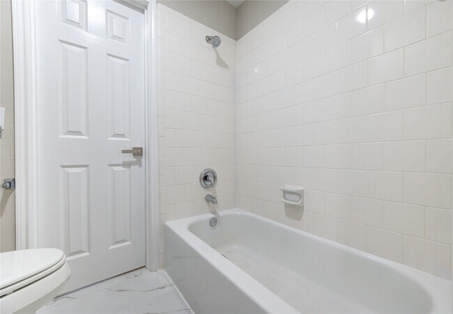 Building Photo - 11706 Canyon Breeze Dr