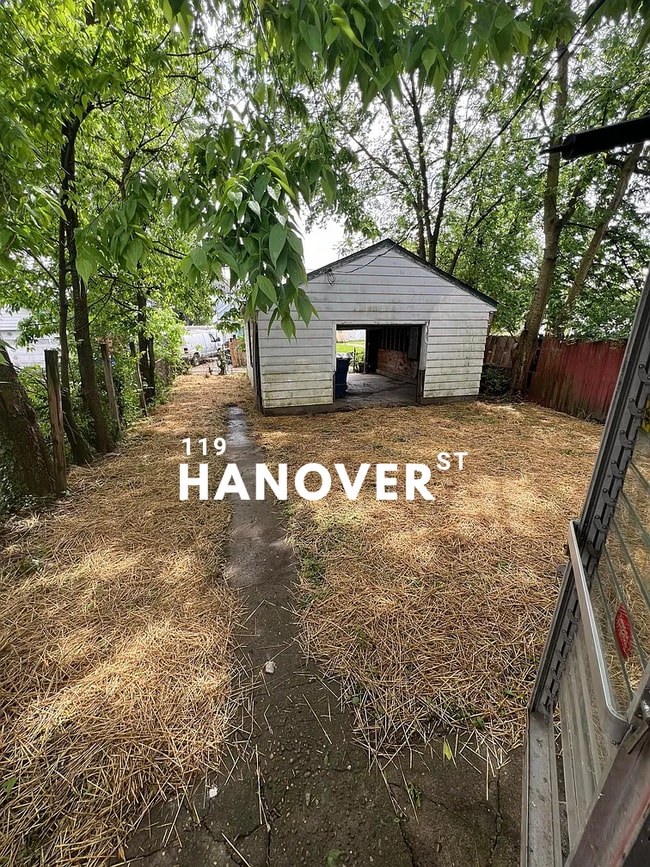 Building Photo - 119 Hanover Dr