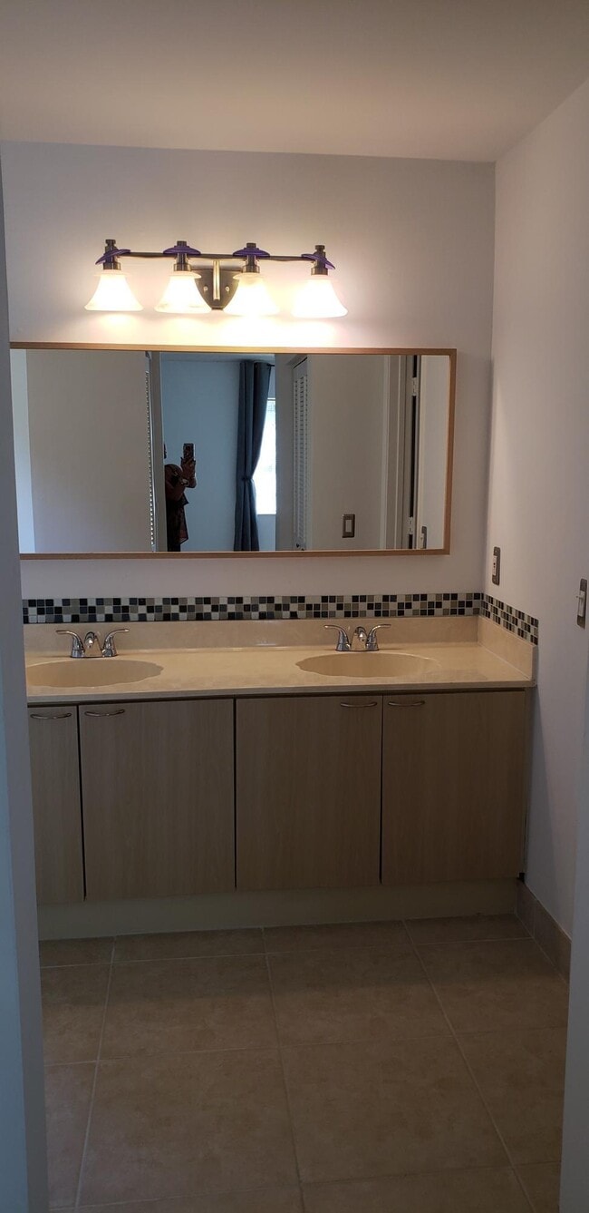 Building Photo - 5326 Buckhead Cir