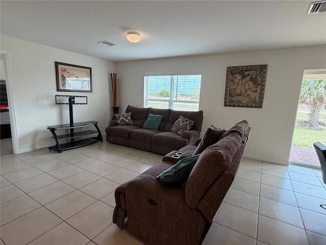 Building Photo - 126 Plantation Dr