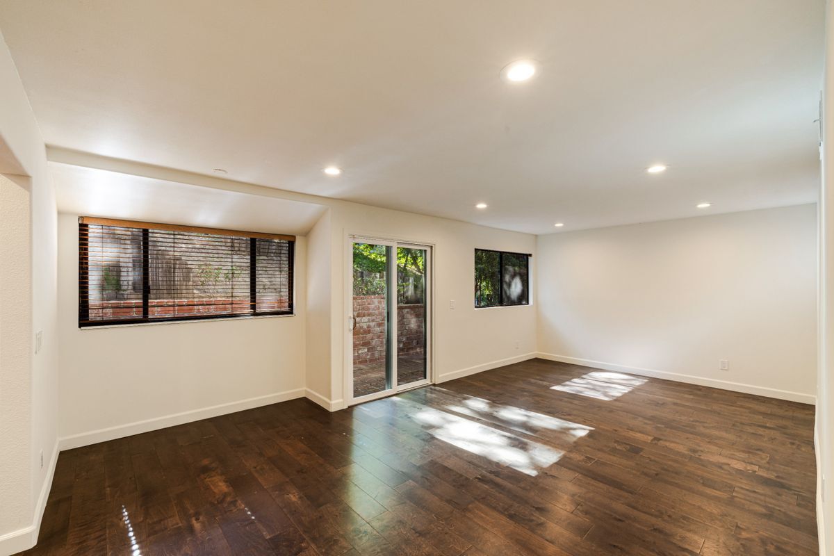 Building Photo - 4107 Pine Hollow Rd