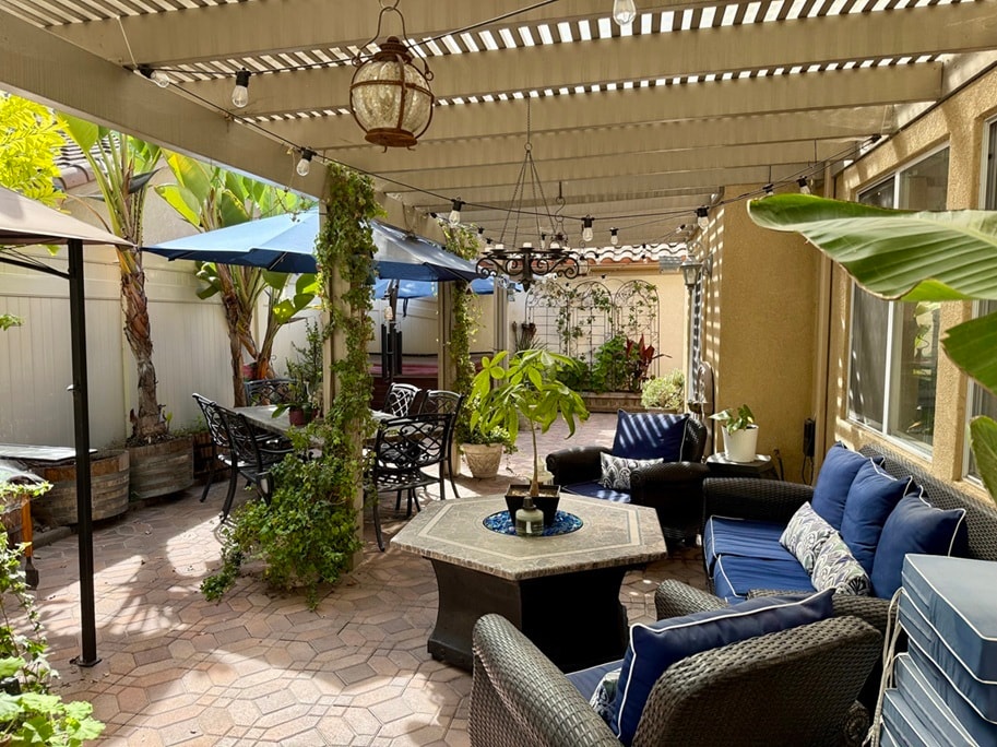 Building Photo - 26341 Via Corrizo