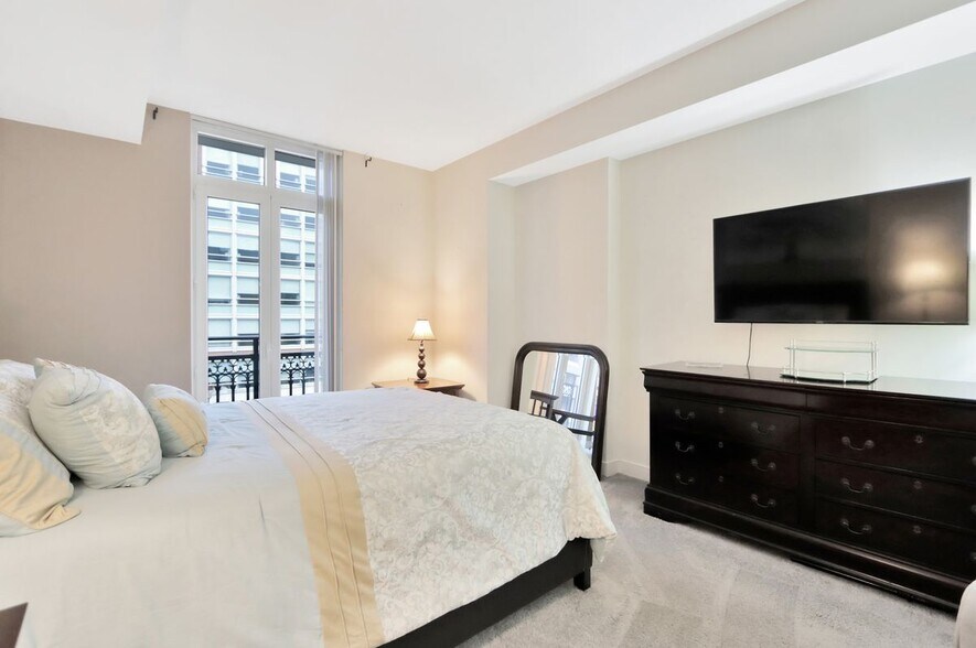 Building Photo - 155 Potomac Passage