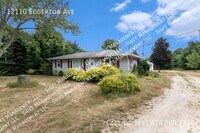 Building Photo - 12110 Edgerton Ave NE