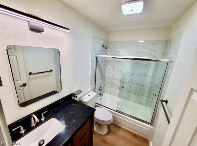 Building Photo - 2121 Oceanus Ln