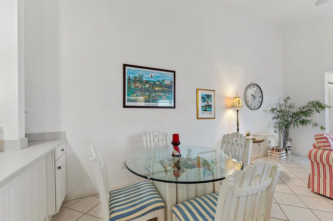 Building Photo - 1801 S US Hwy 1