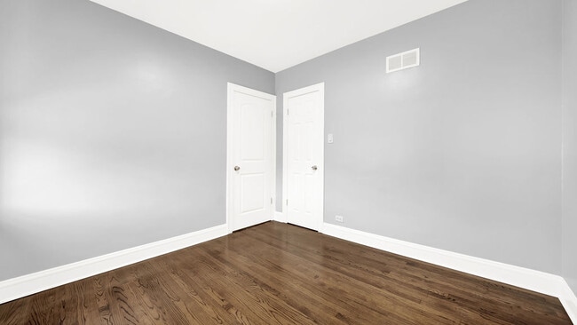 Building Photo - 3143 W 53rd Pl