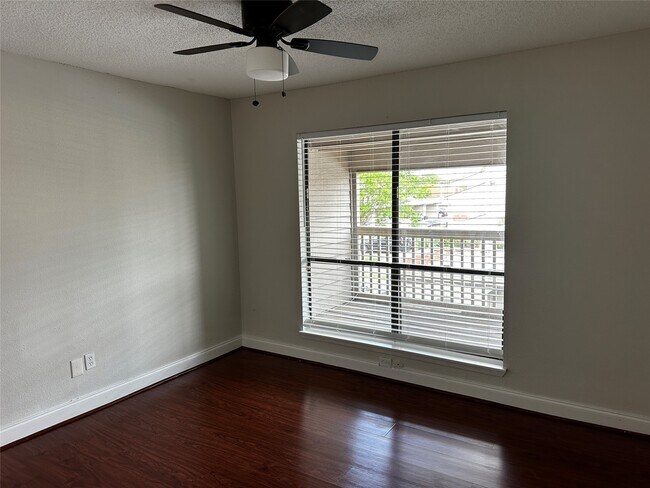 Building Photo - 9534 Pagewood Ln