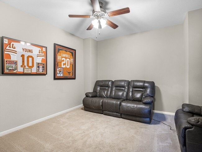 Building Photo - 24910 Meadowthorn Crest Ln
