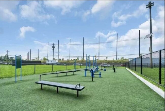 Building Photo - 126 Delaware Ave