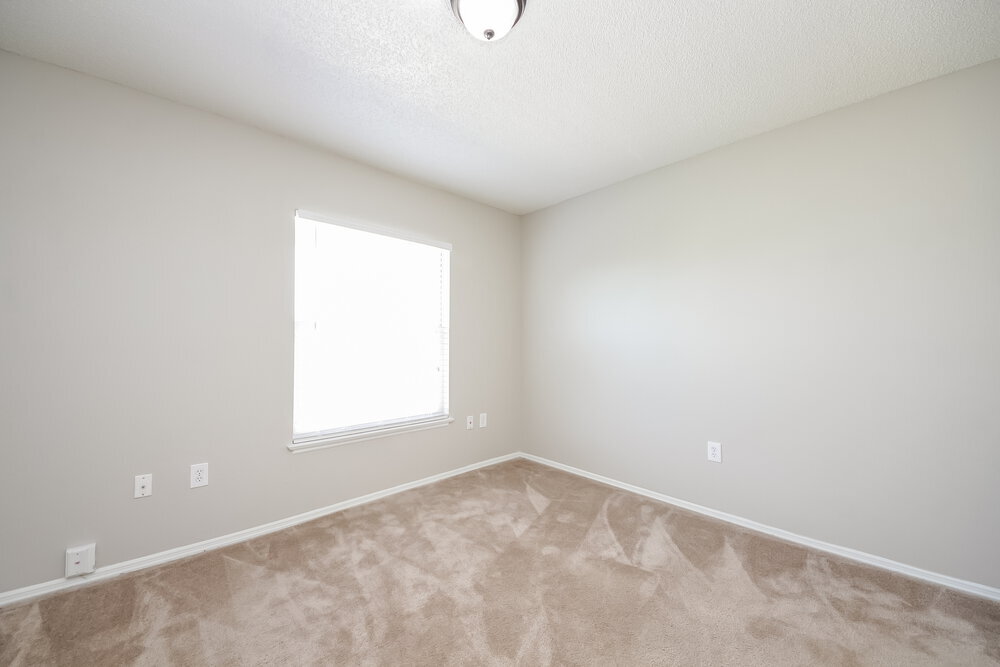 Building Photo - 1810 Meadow Pond Way
