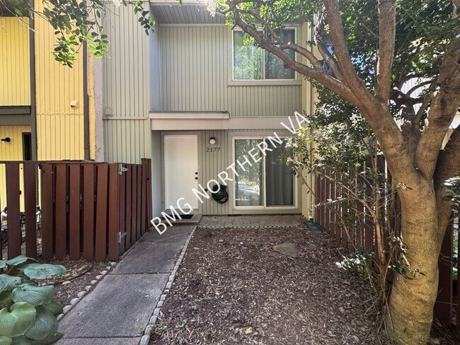 Building Photo - 2177 White Cornus Ln
