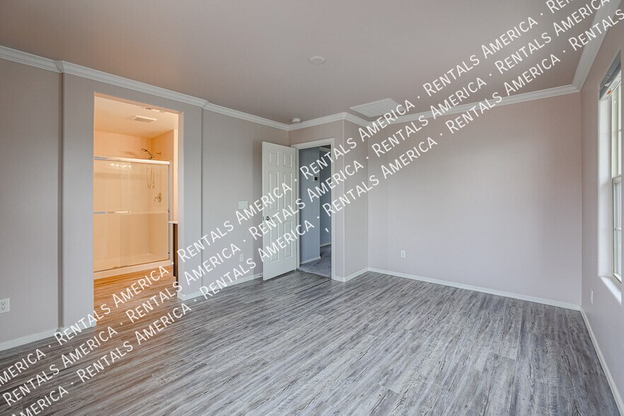 Building Photo - 2810 N 73rd Dr