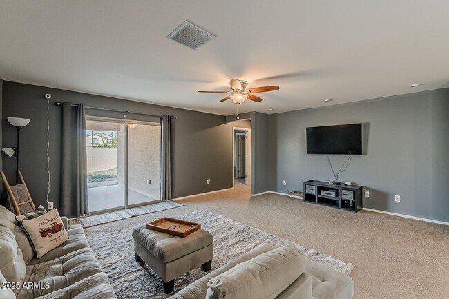 Building Photo - 8721 S 253rd Dr