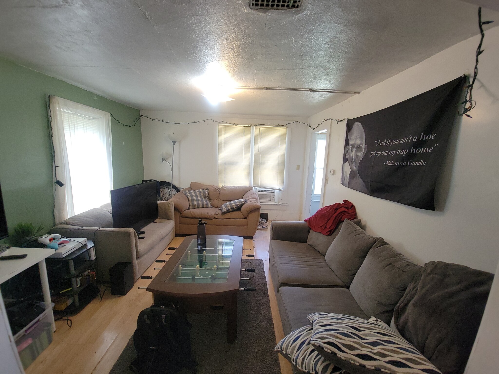 Building Photo - 239 Chippewa St