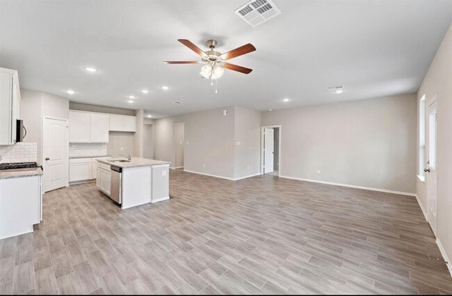 Building Photo - 5735 Tabula Rasa Dr