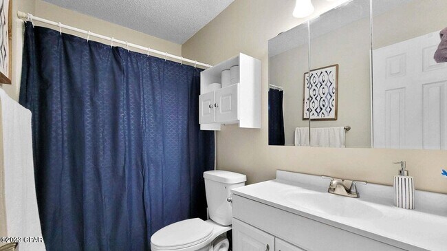 Building Photo - 17462 Front Beach Rd