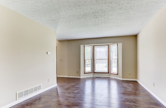 Building Photo - 4 Bedroom Home in Powell