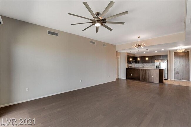 Building Photo - 8255 S Las Vegas Blvd
