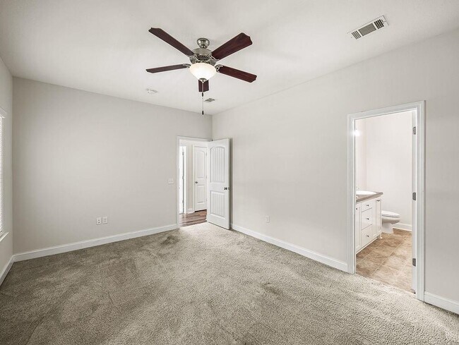 Building Photo - 288 Bridgewater Ln