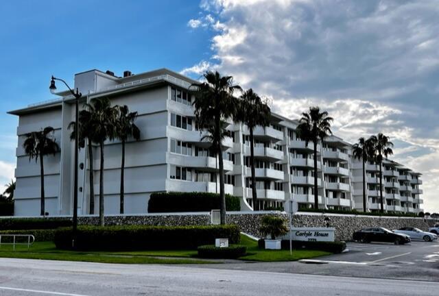 Building Photo - 2773 S Ocean Blvd