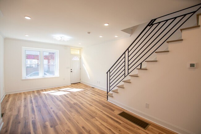 Building Photo - Renovated South Philadelphia Rowhome
